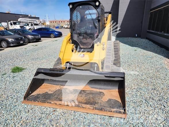 CAT 299D3 Smykem řízené nakladače