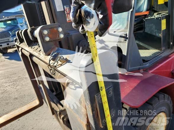 Clark C75L Dieselové vozíky