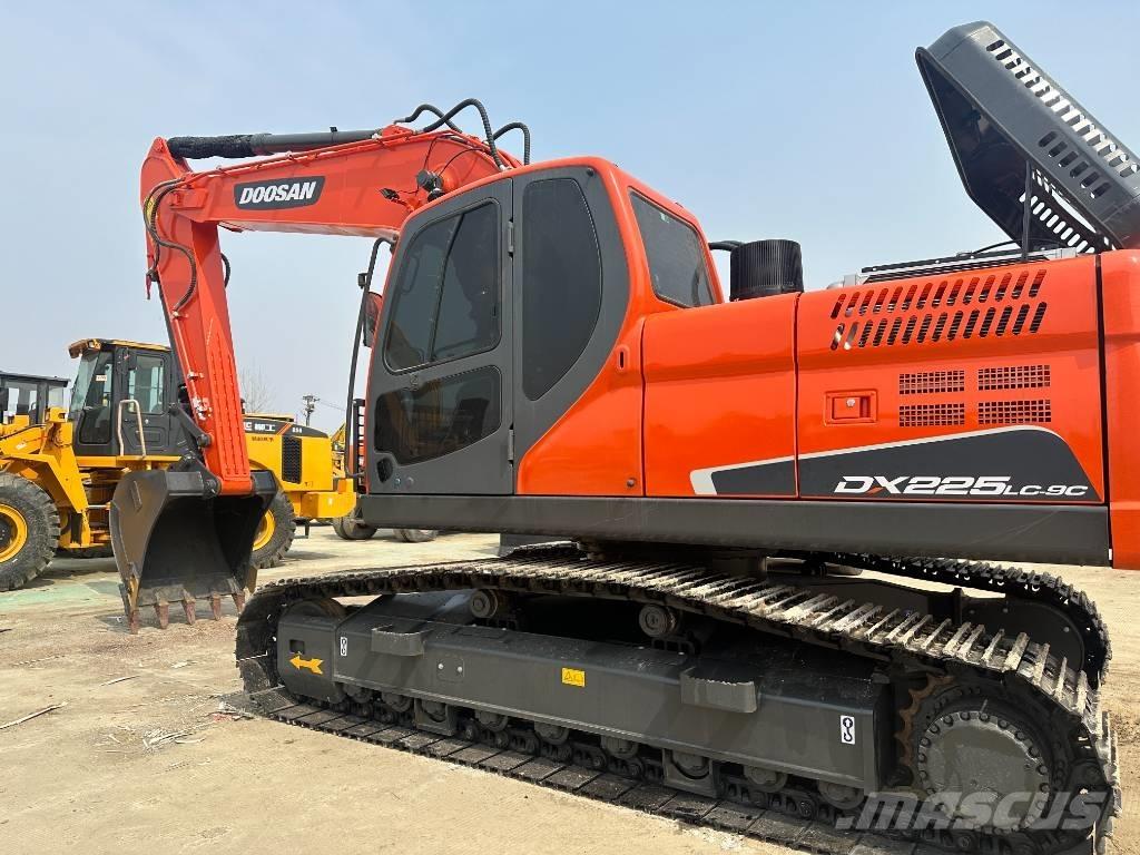 Doosan DX 225LC-9C Pásová rýpadla