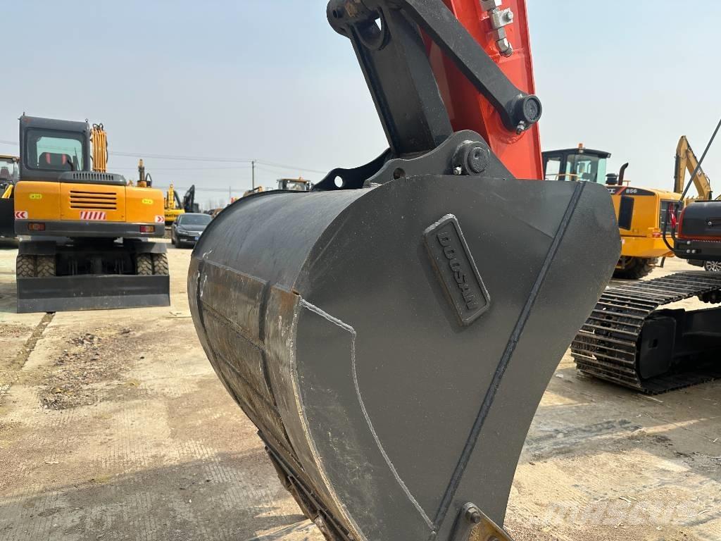 Doosan DX 225LC-9C Pásová rýpadla