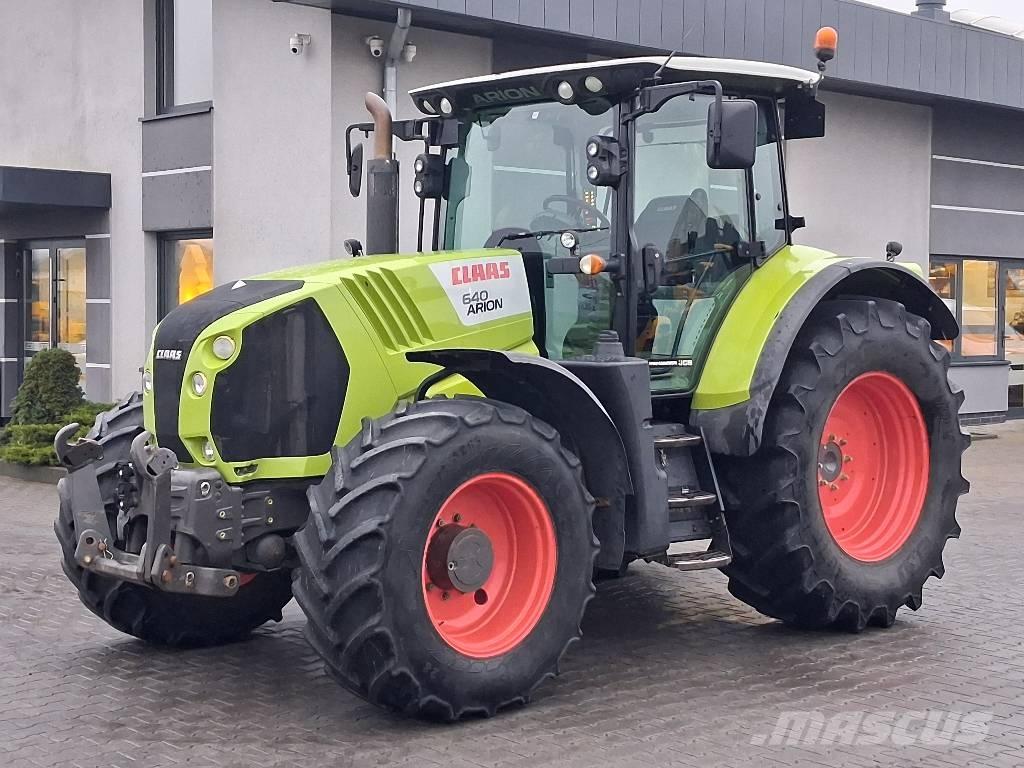 CLAAS Arion 640 Traktory