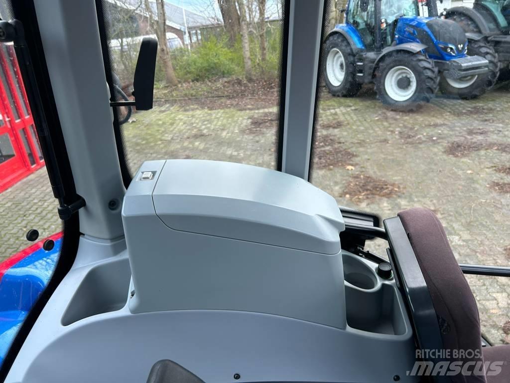 Valtra T 214 Versu Traktory