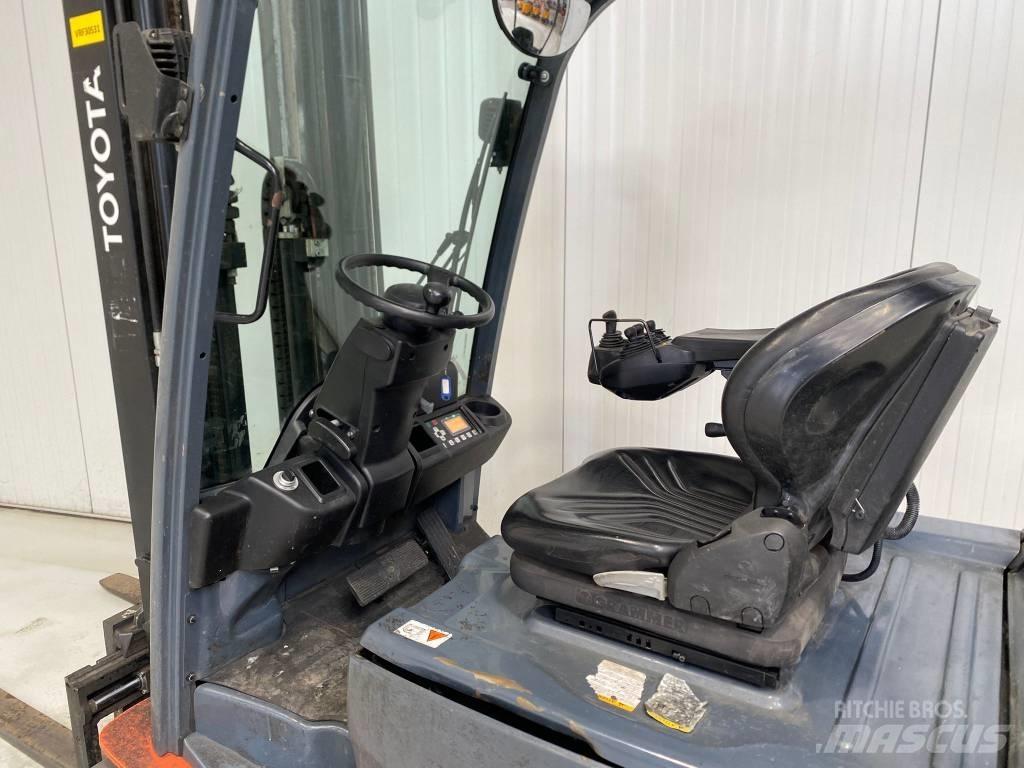 Toyota 8FBE20T Akumulátorové vozíky