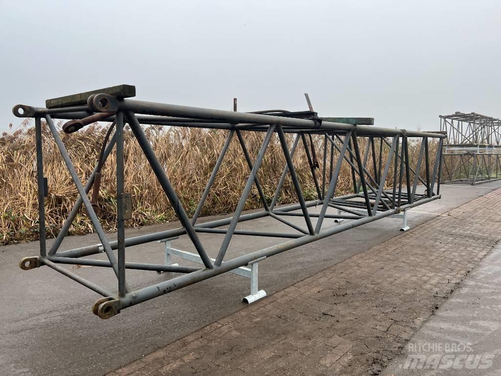 Hitachi KH 300 Součásti a zařízení k jeřábům