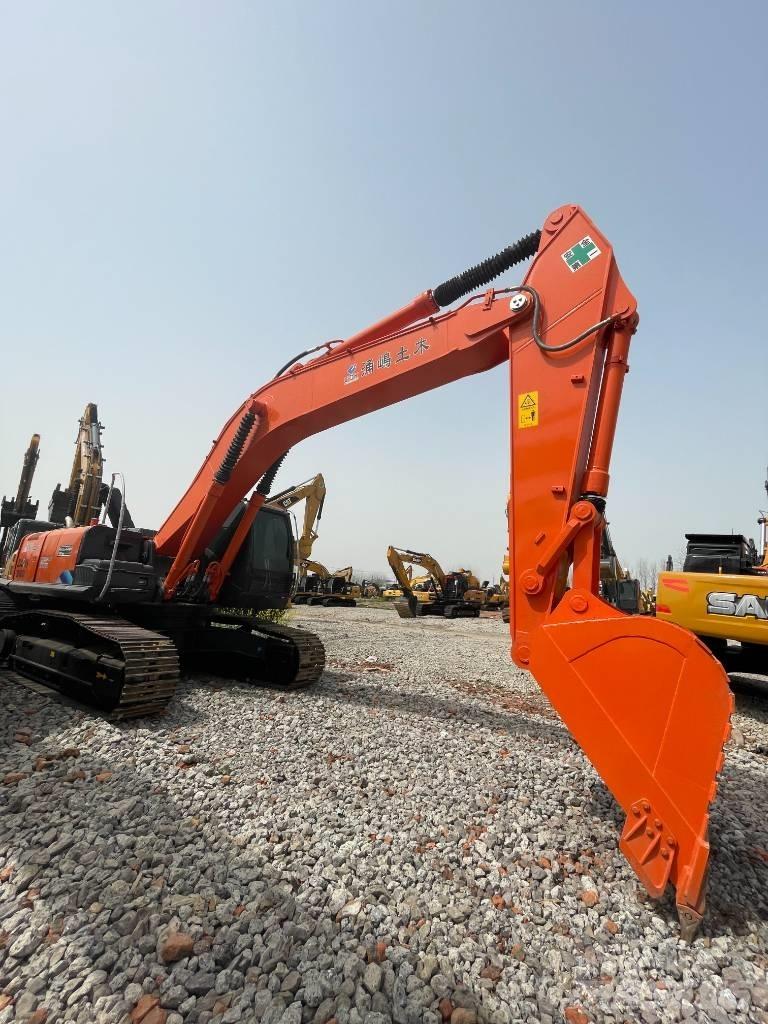 Hitachi ZX 360 Pásová rýpadla