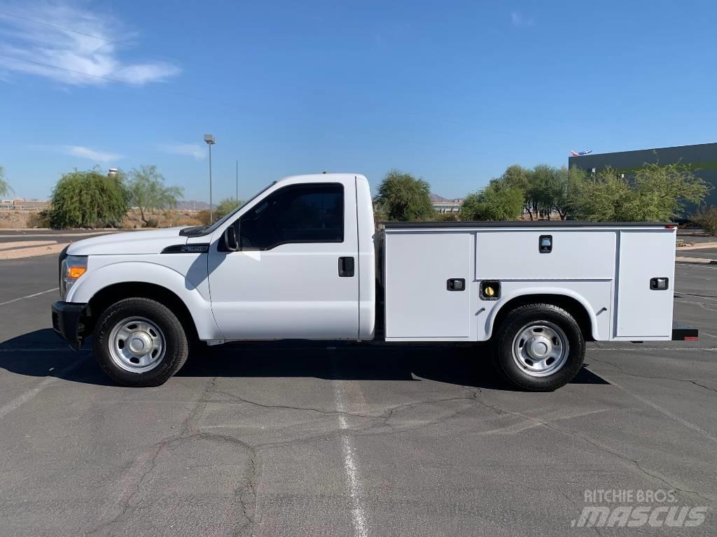 Ford F 350 HD Komunální / Multi-užitková vozidla
