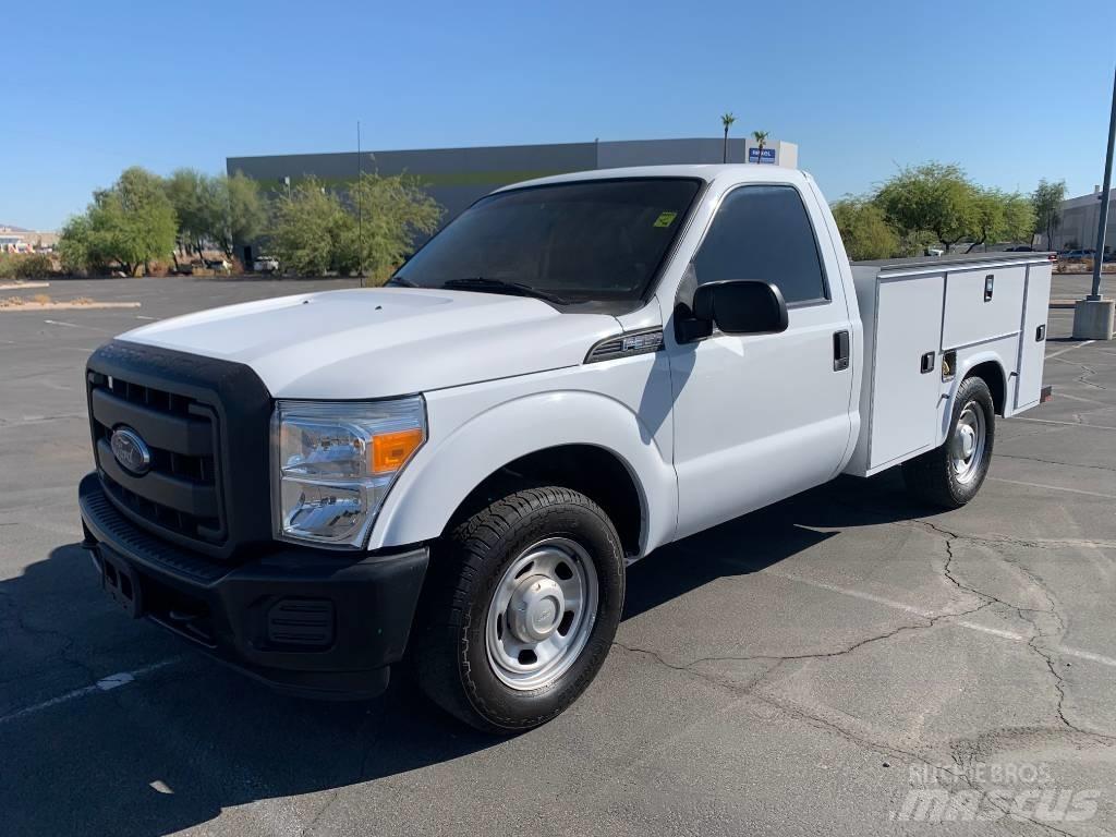 Ford F 350 HD Komunální / Multi-užitková vozidla