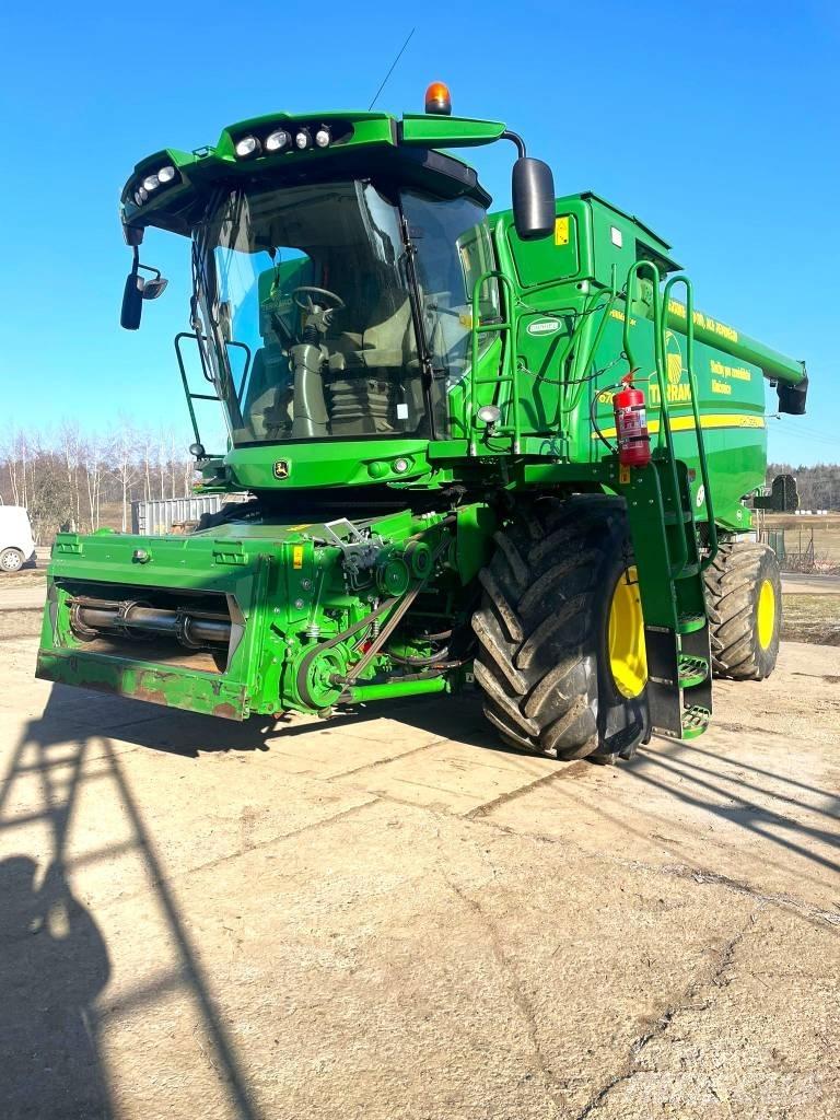 John Deere T 670 i Sklízecí mlátičky