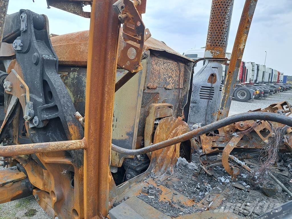 Fendt 724 Vario Traktory