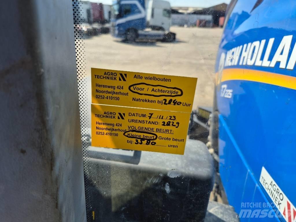 New Holland T7.225 Traktory