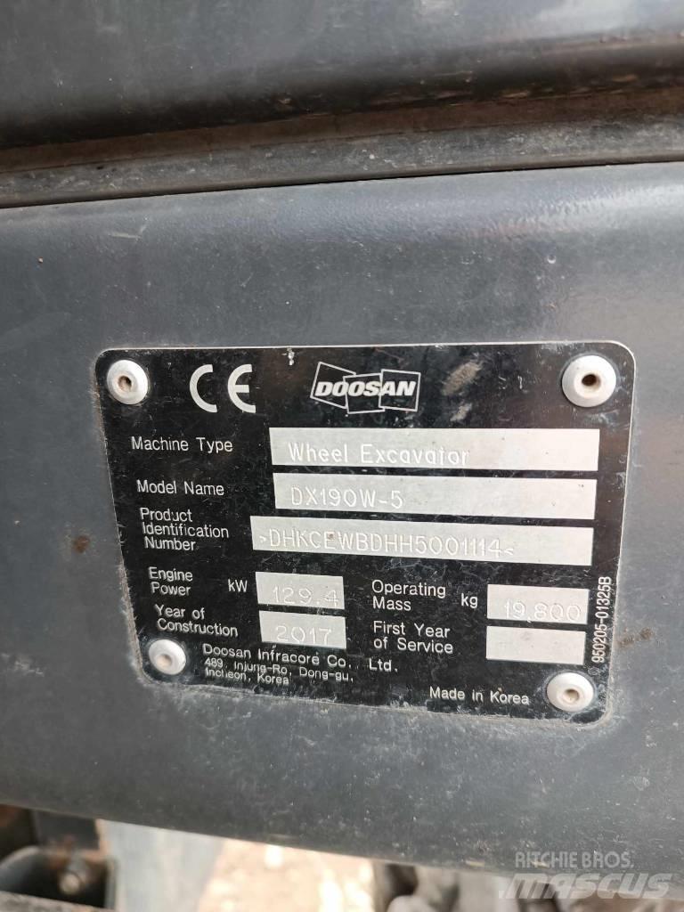 Doosan DX 190 W-5 Kolová rýpadla