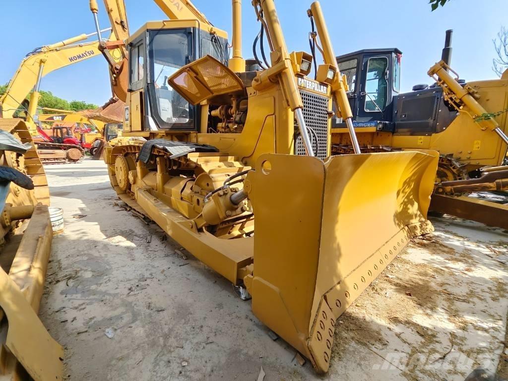 CAT D 7 G Grejdry