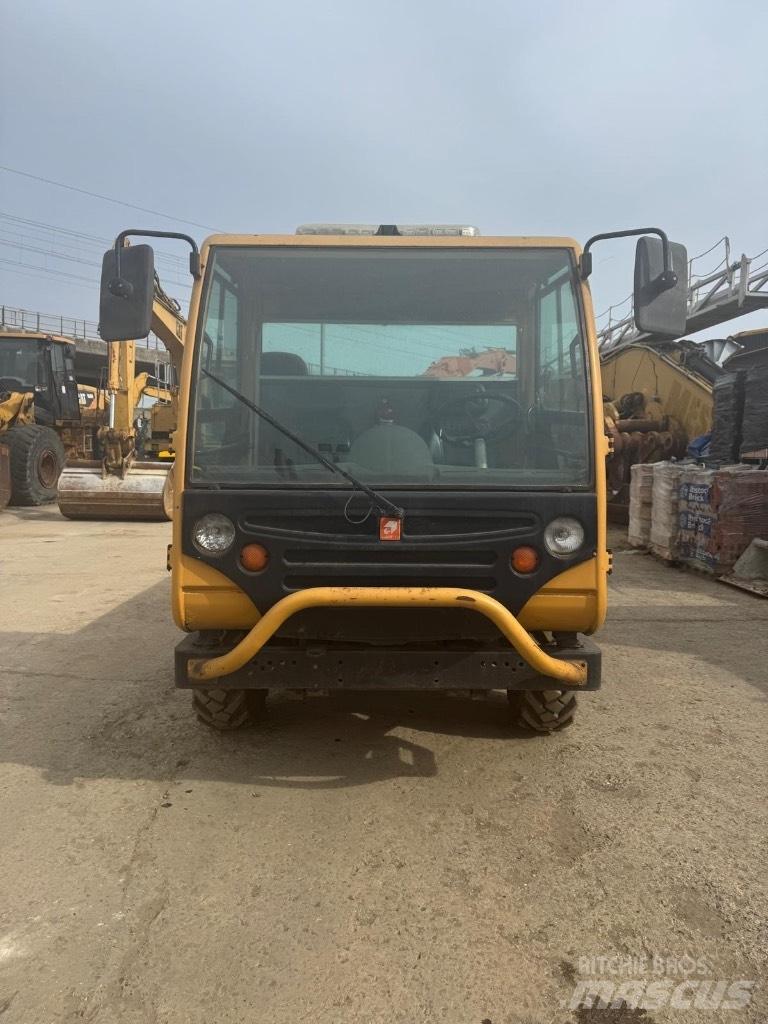 Ausa Utility Vehicle Užitkové stroje
