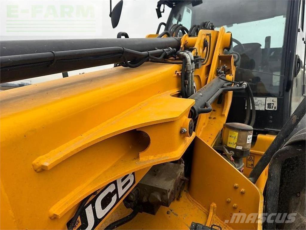 JCB tm 420 Teleskopické nakladače pro zemědělství