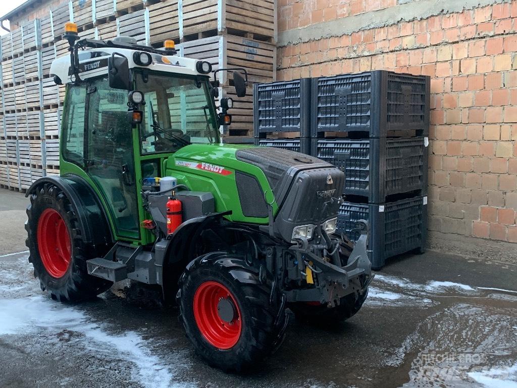 Fendt 211V Traktory