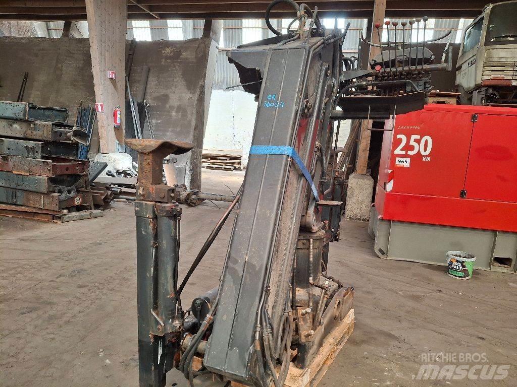 Atlas AK 4002 Nakládací jeřáby