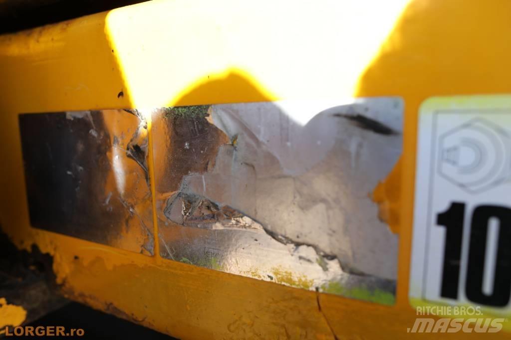 JCB JS 290 LC Pásová rýpadla