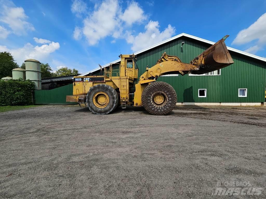 CAT 992 D Kolové nakladače