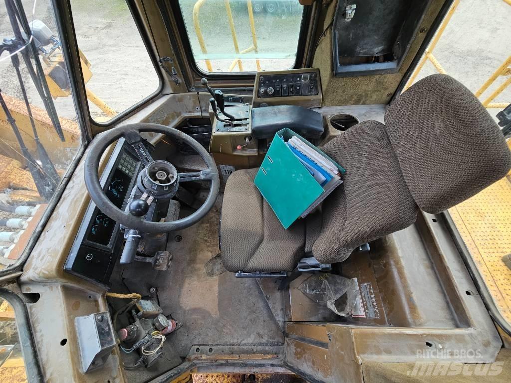 CAT 992 D Kolové nakladače