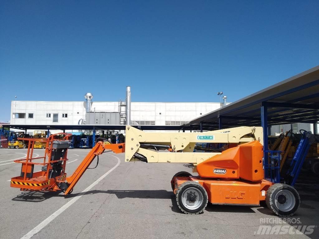 JLG E 450 AJ Kloubové plošiny