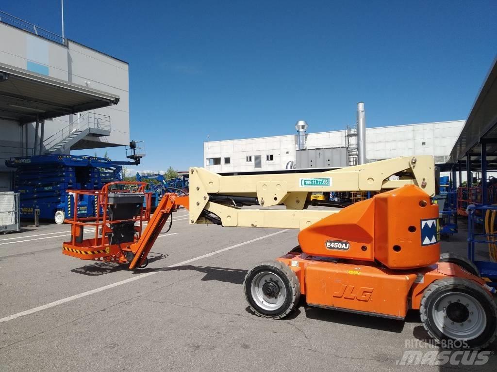 JLG E 450 AJ Kloubové plošiny