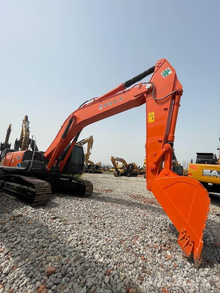 Hitachi ZX 360 Pásová rýpadla