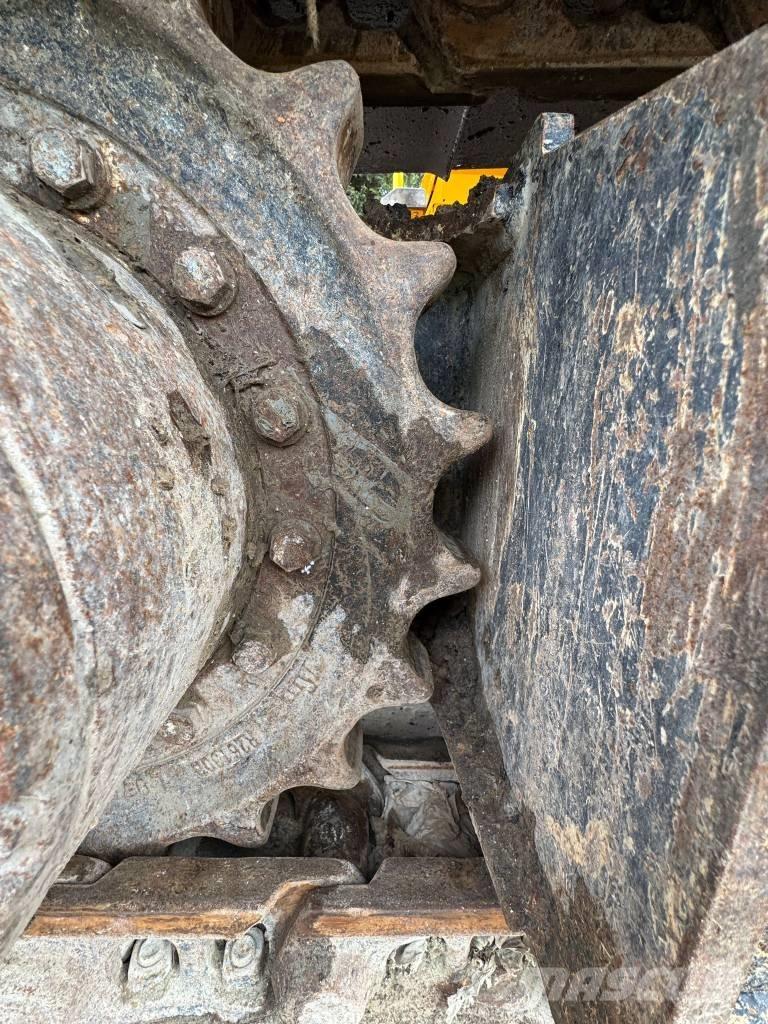 JCB 140 X Pásová rýpadla