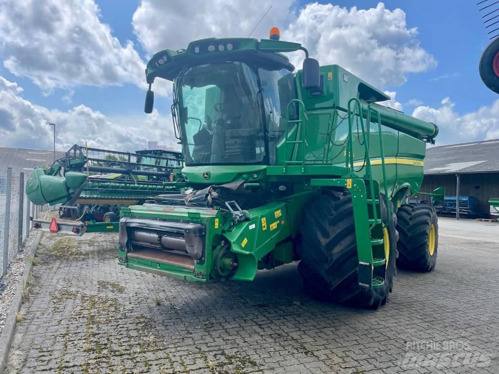 John Deere S 690 i Sklízecí mlátičky