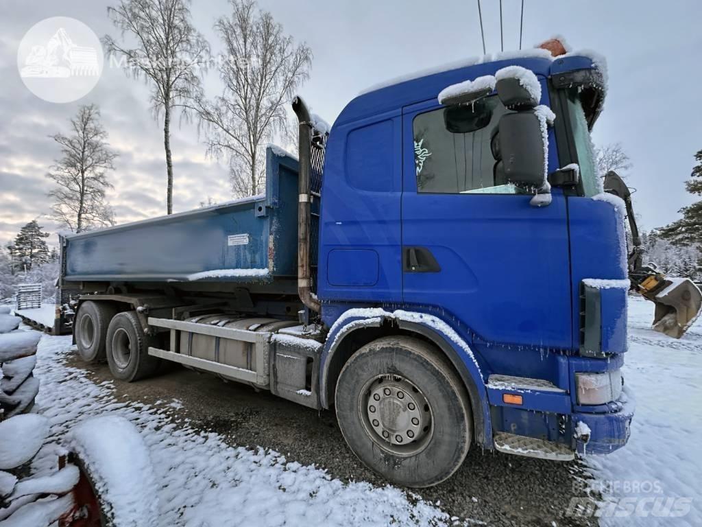 Scania R 124 GB 470 Hákový nosič kontejnerů