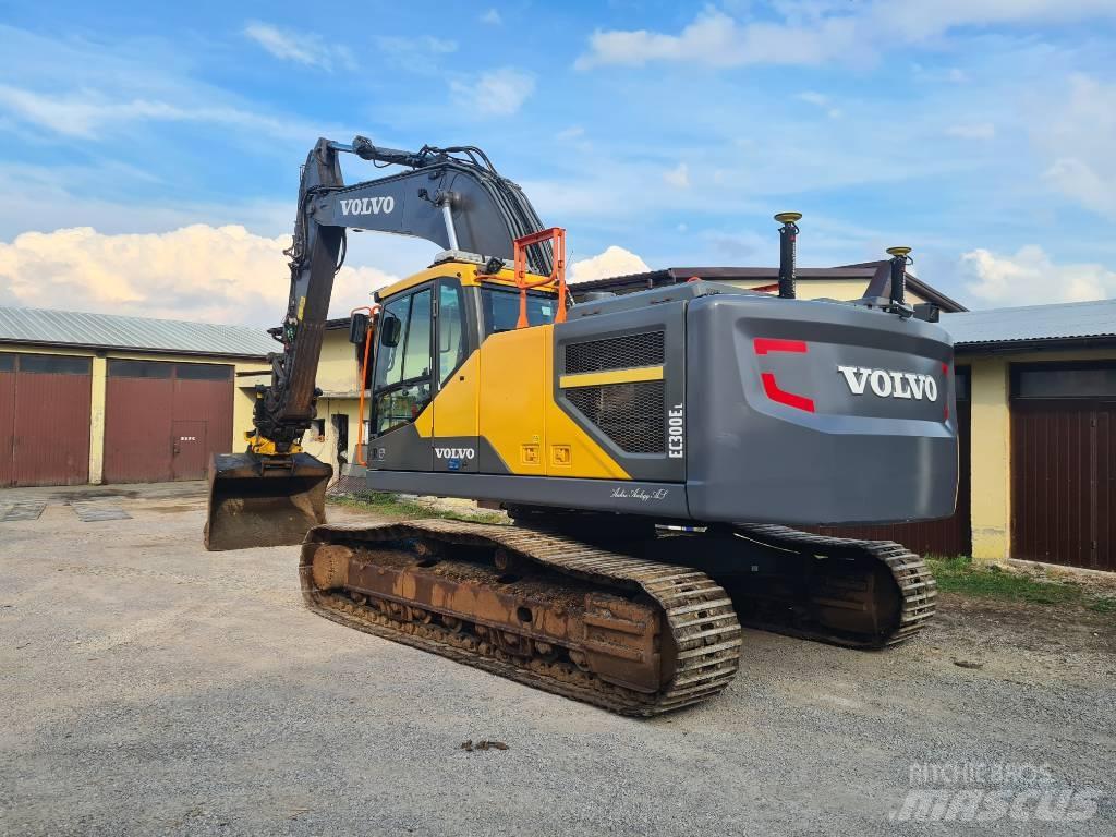 CAT 320 FL Pásová rýpadla