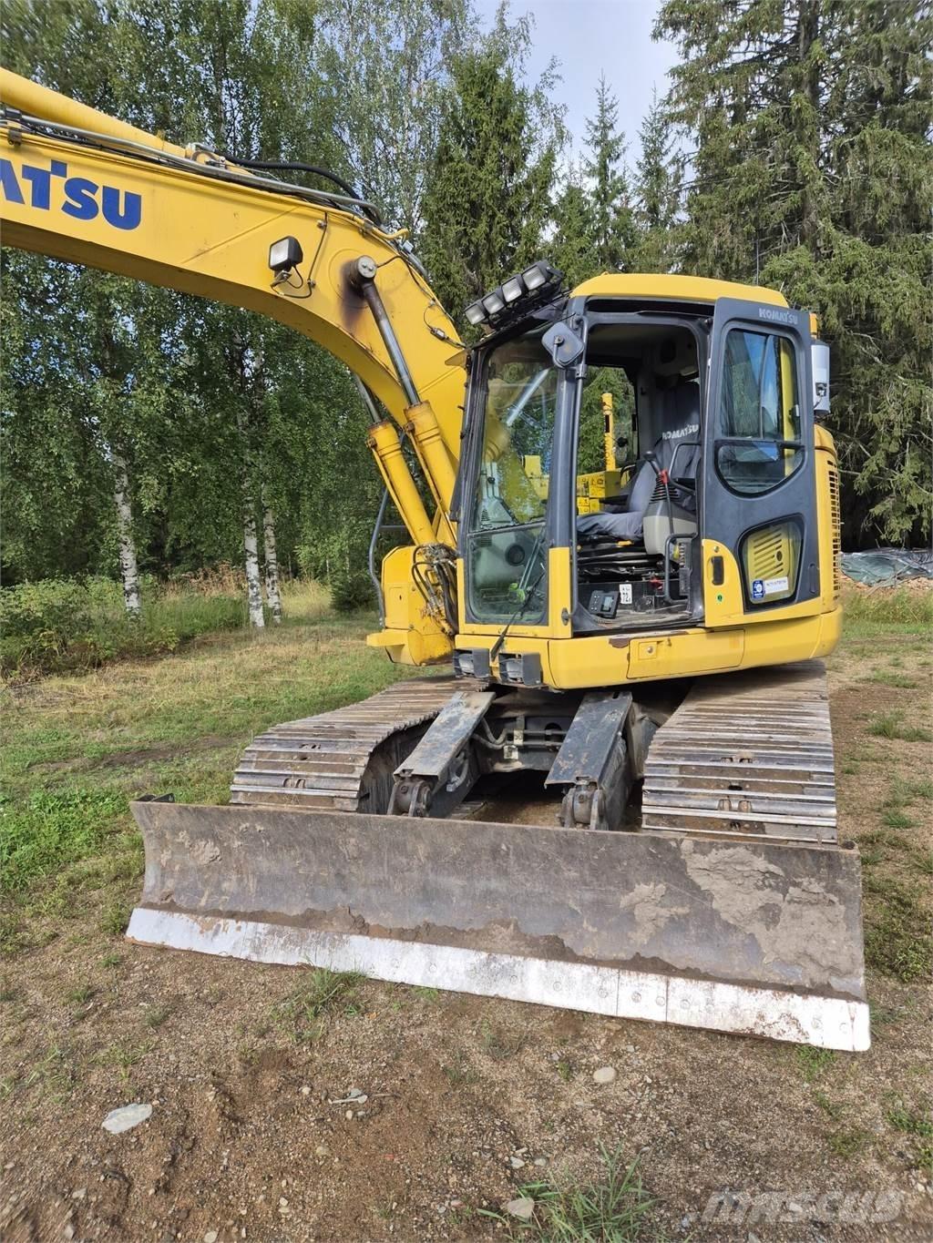 Komatsu PC138 US Pásová rýpadla