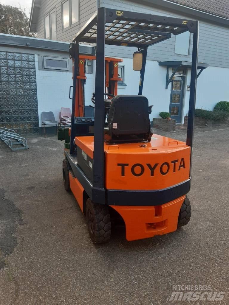 Toyota 4FB20 Akumulátorové vozíky