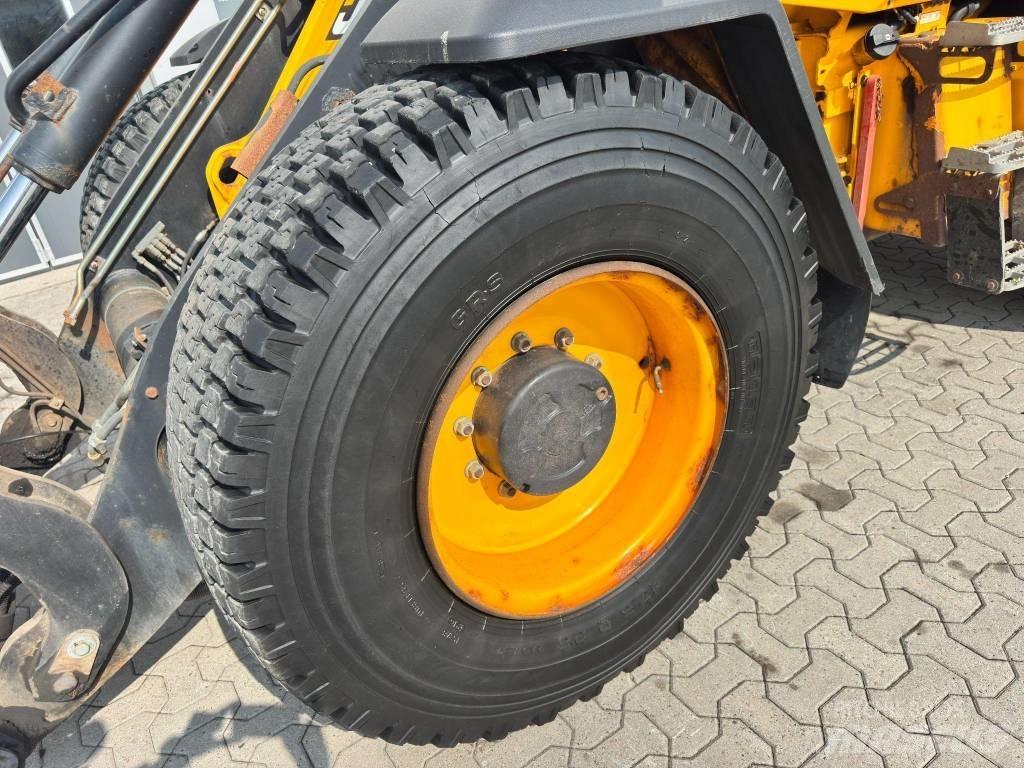 JCB 413 Kolové nakladače