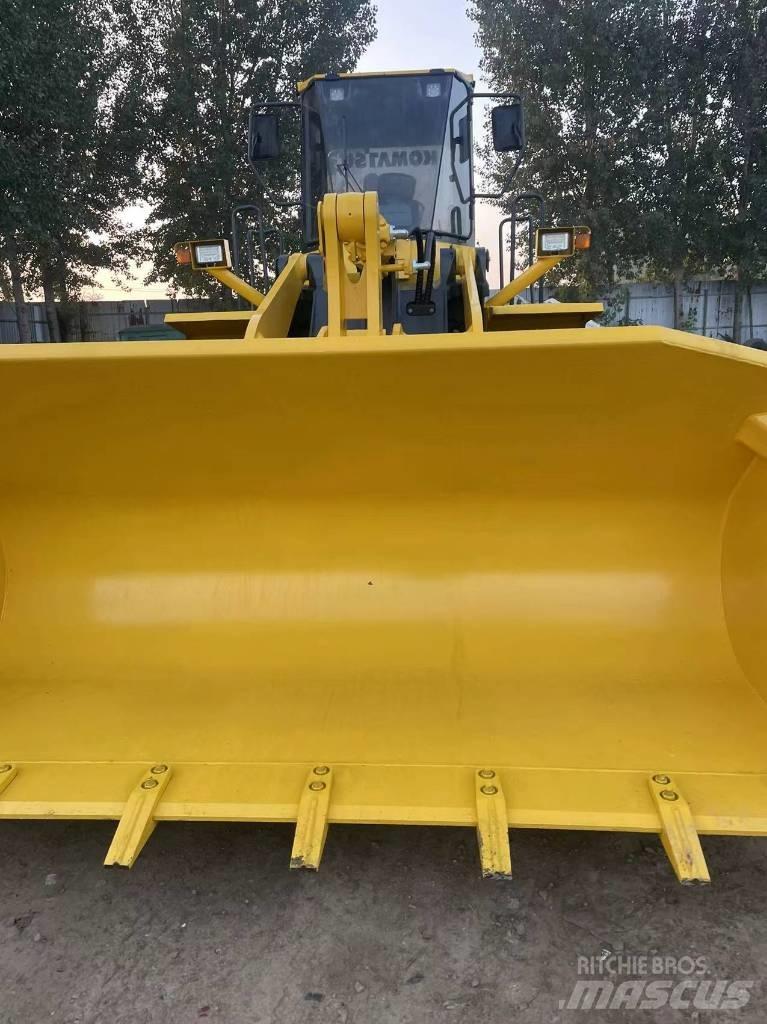 Komatsu WA 380 Kolové nakladače