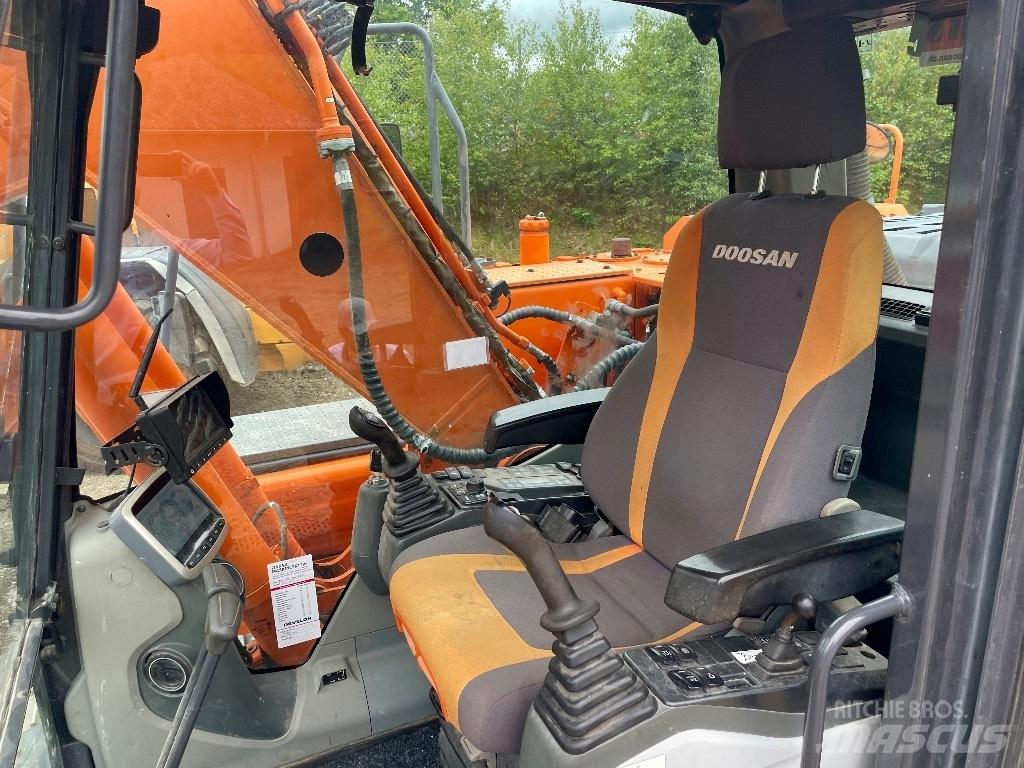 Doosan DX 180 LC-3 Pásová rýpadla