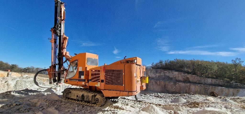 Tamrock PANTERA 800 Povrchové vrtací stroje