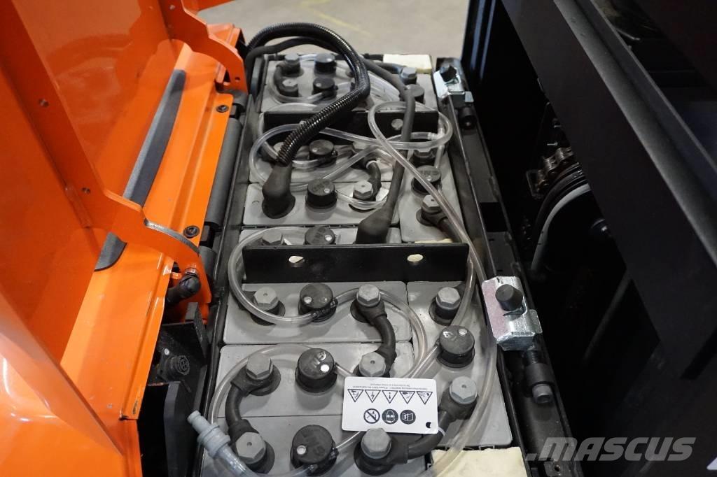 Toyota OSE100 Střednězdvižný vozík
