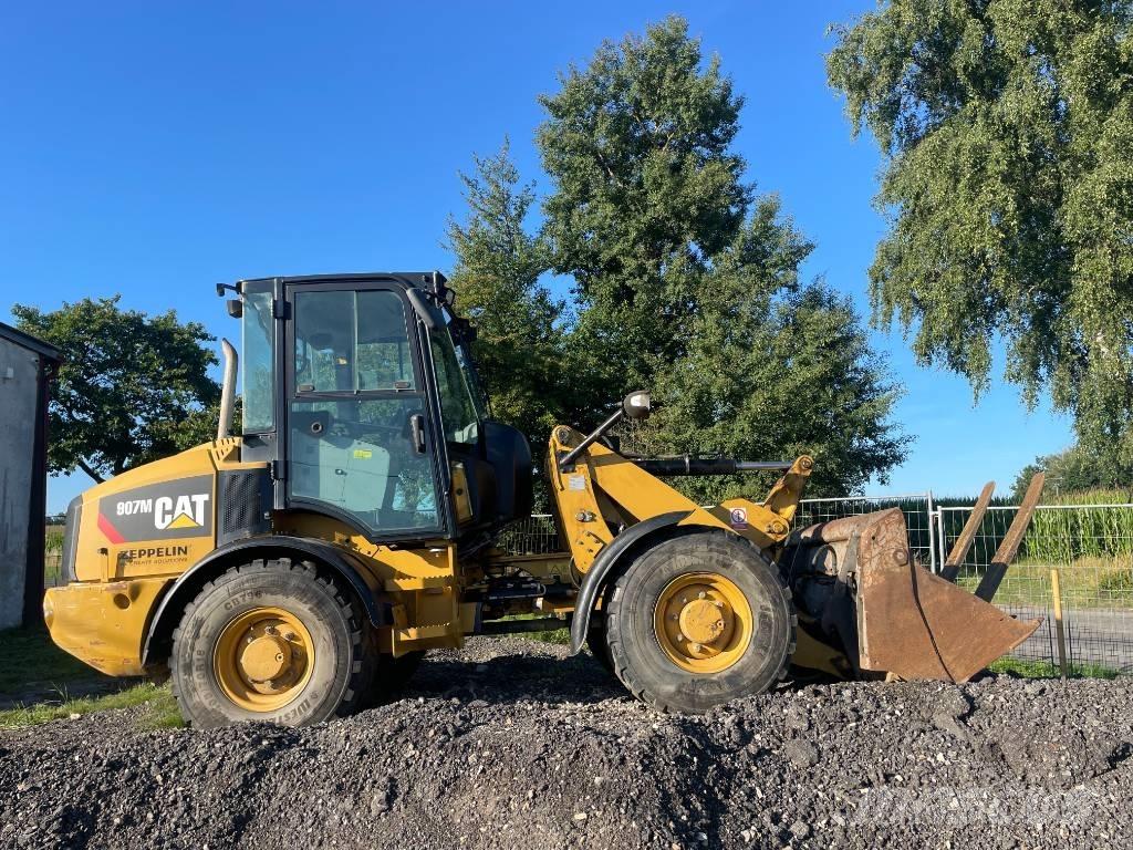CAT 907 M Kolové nakladače
