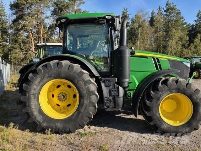 John Deere 7290 R Traktory