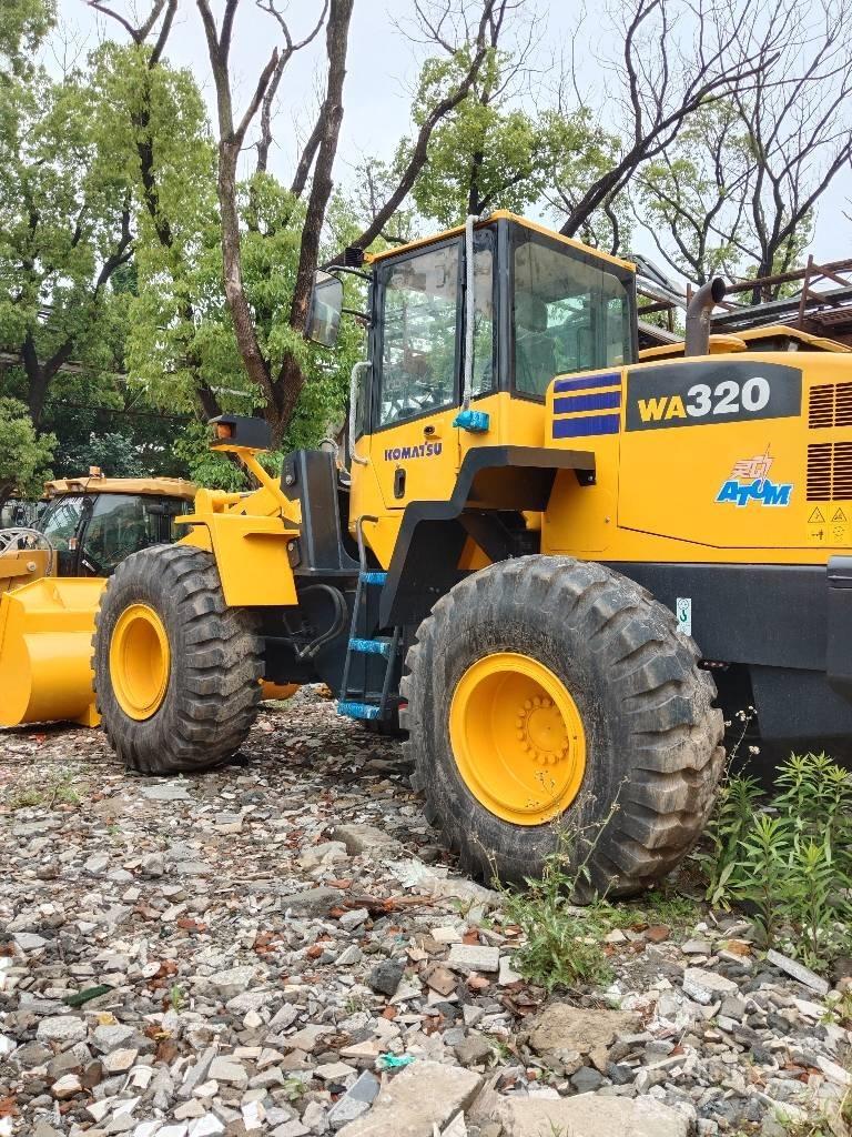 Komatsu WA 320-5 Kolové nakladače