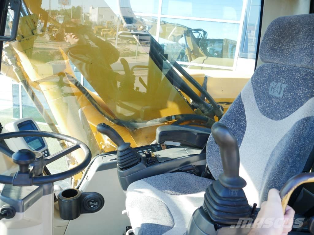 CAT M 316 C Kolová rýpadla