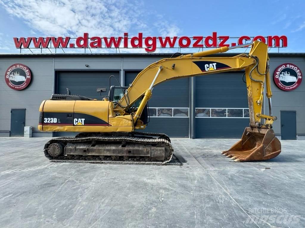 CAT 323 D L Pásová rýpadla