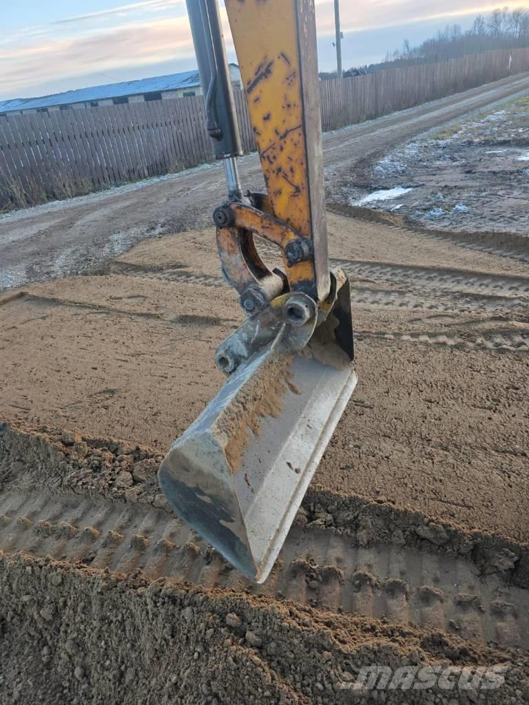 Nissan Hanix n2602 Mini rýpadla < 7t