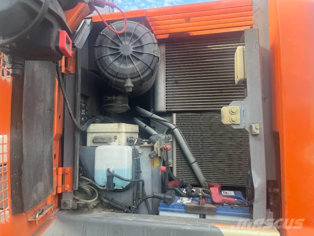 Hitachi ZX 145 W-3 Kolová rýpadla