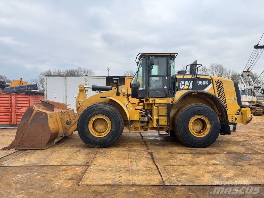CAT 966 K Kolové nakladače