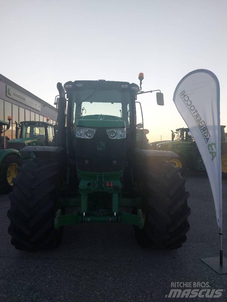 John Deere 6190 R Traktory