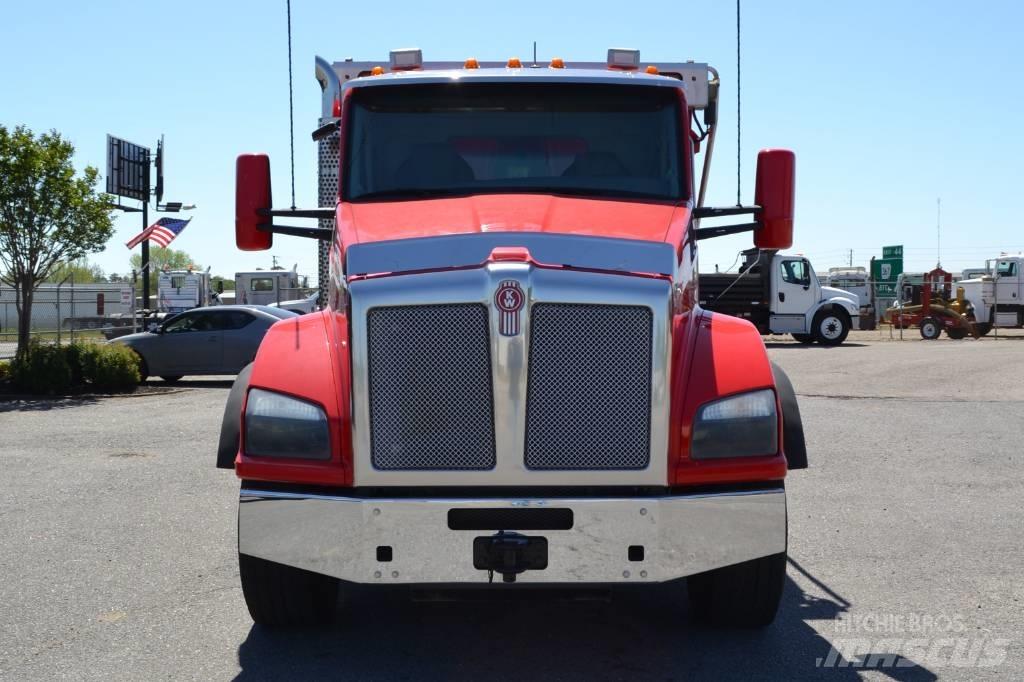 Kenworth T 880 Sklápěče