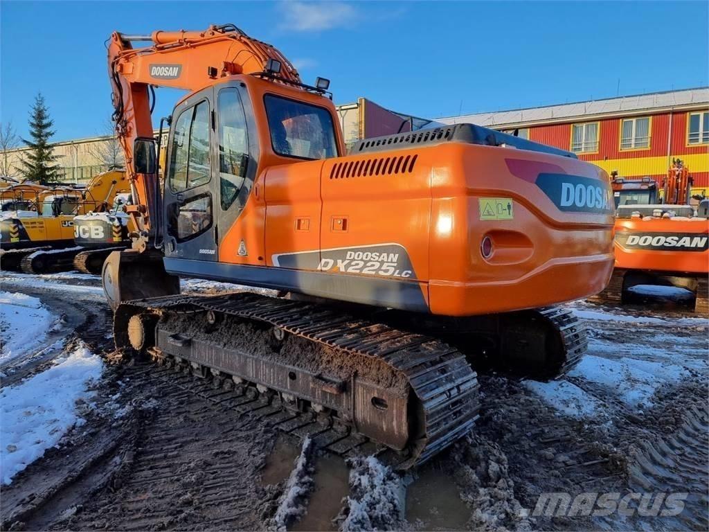 Doosan DX 225 LC Pásová rýpadla
