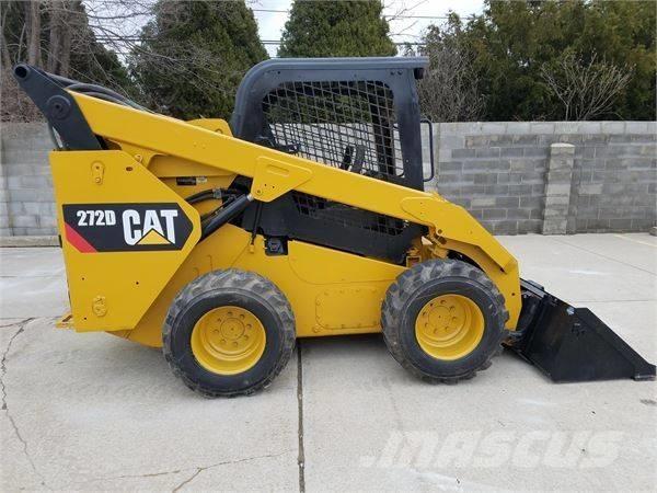 CAT 272 D Smykem řízené nakladače