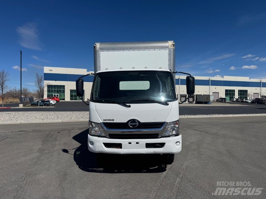 Hino 155 Skříňová nástavba